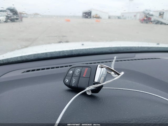 1C4RJFBG8GC395250 Jeep Grand Cherokee Limited