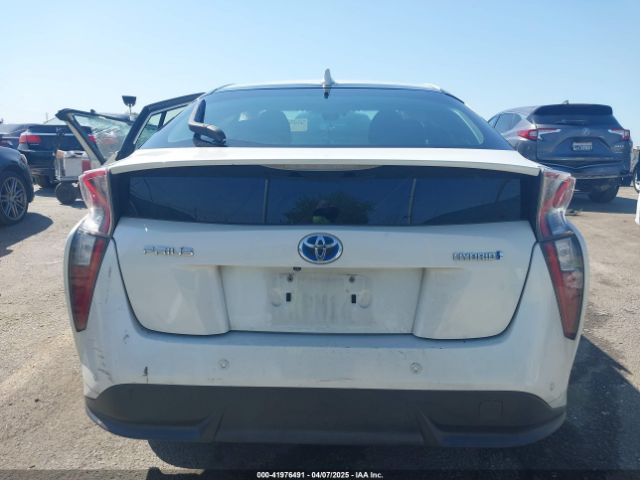 JTDKARFU7H3030112 Toyota Prius Four Touring