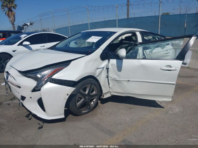 JTDKARFU7H3030112 Toyota Prius Four Touring