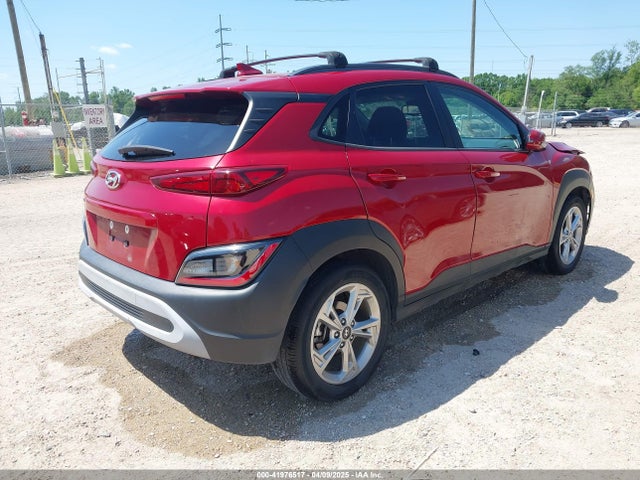 KM8K62AB1NU880382 Hyundai Kona Sel