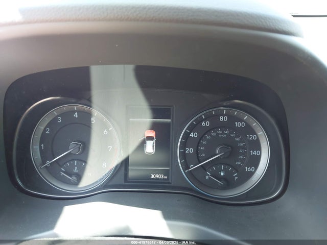 KM8K62AB1NU880382 Hyundai Kona Sel