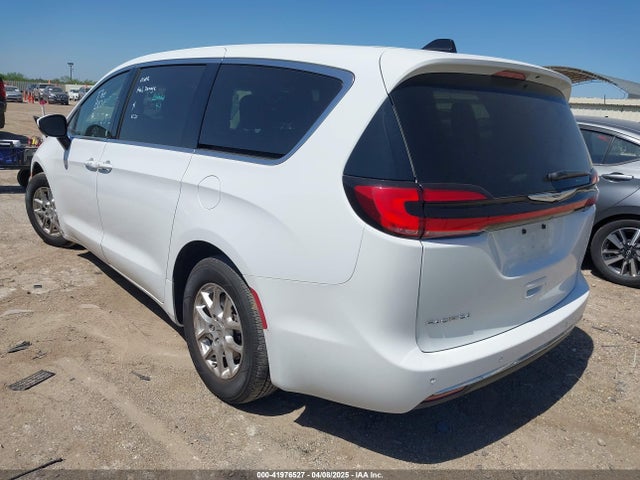 Chrysler Pacifica Touring L 2023 2C4RC1BG6PR581390 Image 3