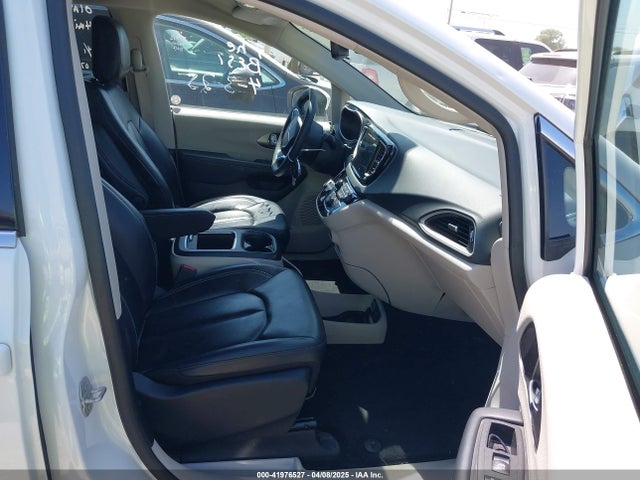 Chrysler Pacifica Touring L 2023 2C4RC1BG6PR581390 Image 5