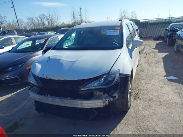 2C4RC1BG8HR677720 Chrysler Pacifica Touring-l