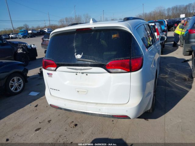 2C4RC1BG8HR677720 Chrysler Pacifica Touring-l