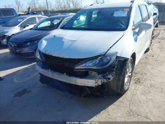 2C4RC1BG8HR677720 Chrysler Pacifica Touring-l