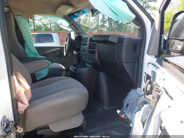 1GCWGBFP8K1144902 Chevrolet Express 2500 Work Van