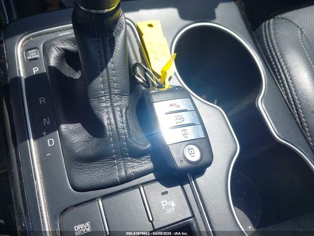 5XYPK4A53GG183618 KIA Sorento 3.3l Sx