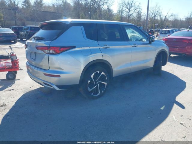 2024 MITSUBISHI OUTLANDER JA4J4VA84RZ081484 Photo 3