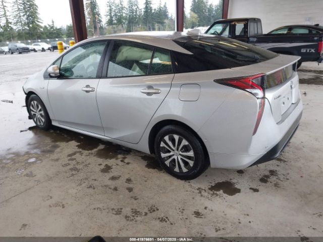 JTDKARFU0J3067850 Toyota Prius Four