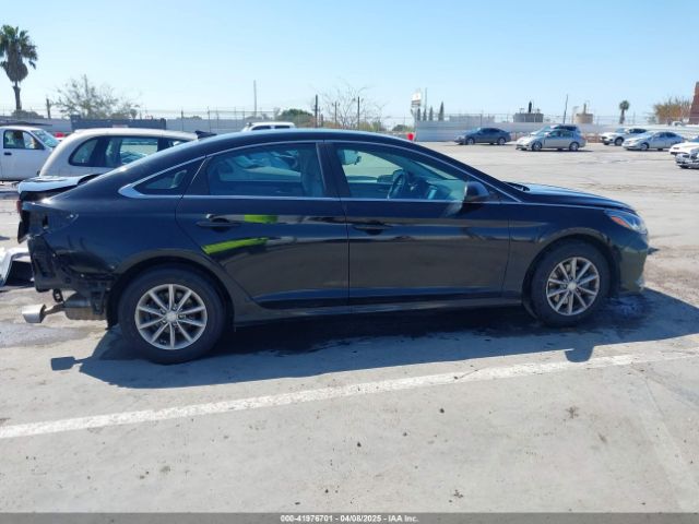 5NPE24AF0JH726066 Hyundai SONATA SE