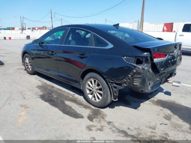 5NPE24AF0JH726066 Hyundai SONATA SE