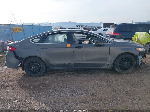 3FA6P0HD4GR323559 Ford FUSION SE