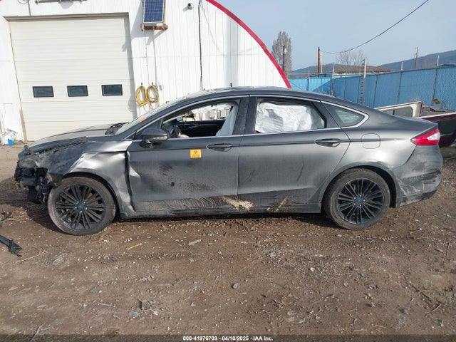 3FA6P0HD4GR323559 Ford FUSION SE