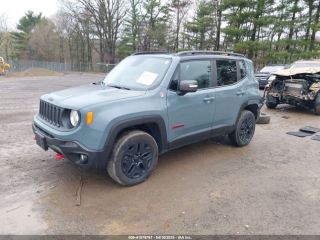 ZACCJBCB4JPH63797 Jeep Renegade Trailhawk 4x4