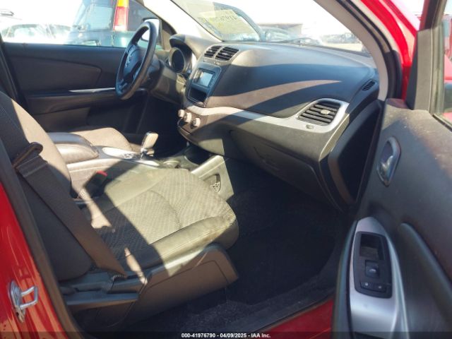3C4PDCAB9JT276976 Dodge JOURNEY SE