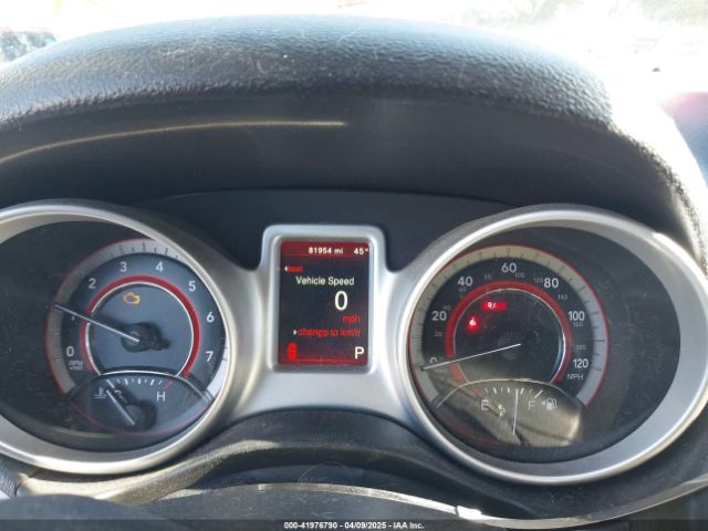 3C4PDCAB9JT276976 Dodge JOURNEY SE