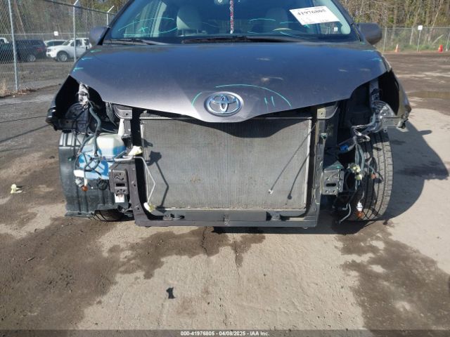 5TDYK3DC5ES475750 Toyota Sienna Xle V6 8 Passenger