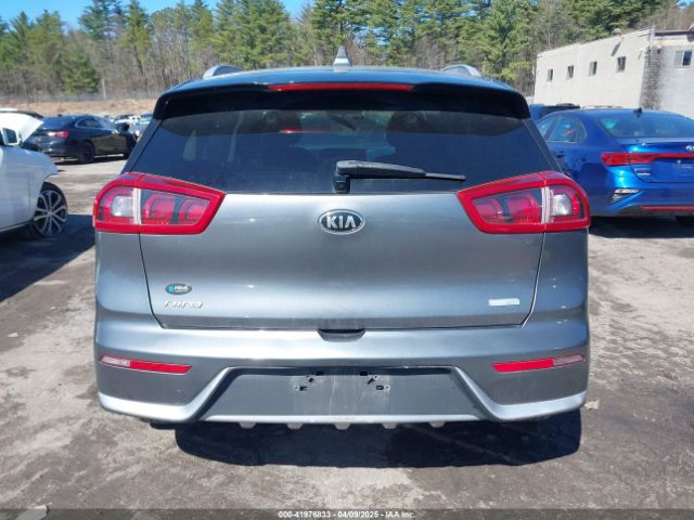 KNDCB3LC0H5041371 KIA NIRO LX