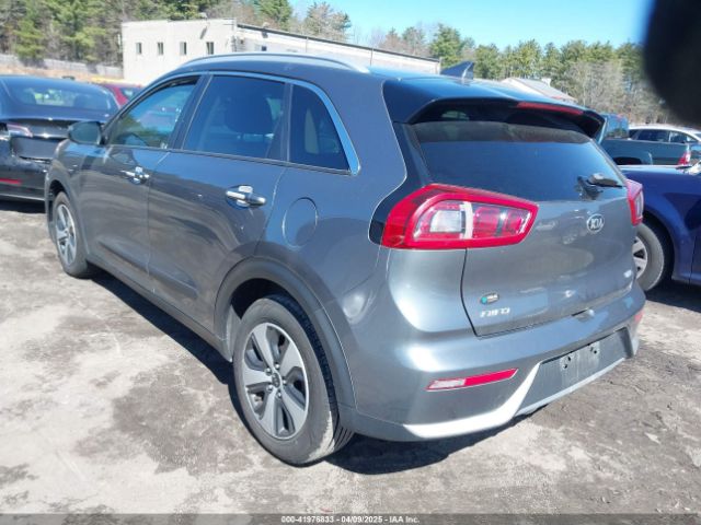 KNDCB3LC0H5041371 KIA NIRO LX