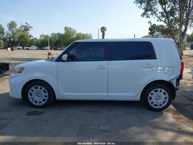 Scion XB 2015 JTLZE4FE3FJ080193 Image 15