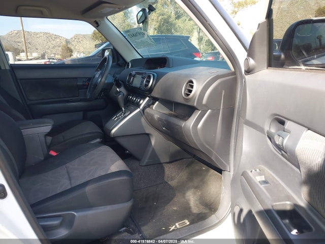 Scion XB 2015 JTLZE4FE3FJ080193 Image 5