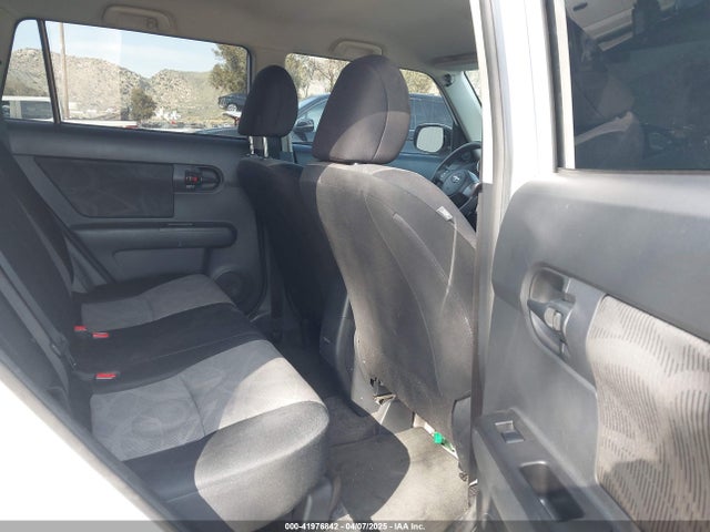 Scion XB 2015 JTLZE4FE3FJ080193 Image 8