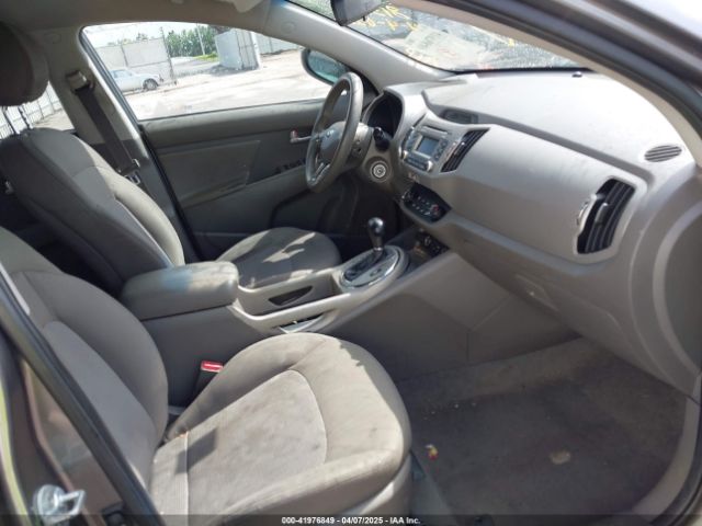 KNDPBCAC1G7813044 KIA Sportage Lx