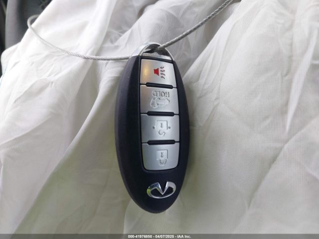 3PCAJ5M32KF136279 Infiniti Qx50 Luxe