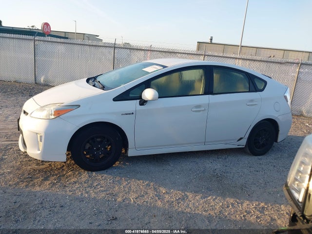 Toyota Prius Two 2014 JTDKN3DU1E1798521 Image 14