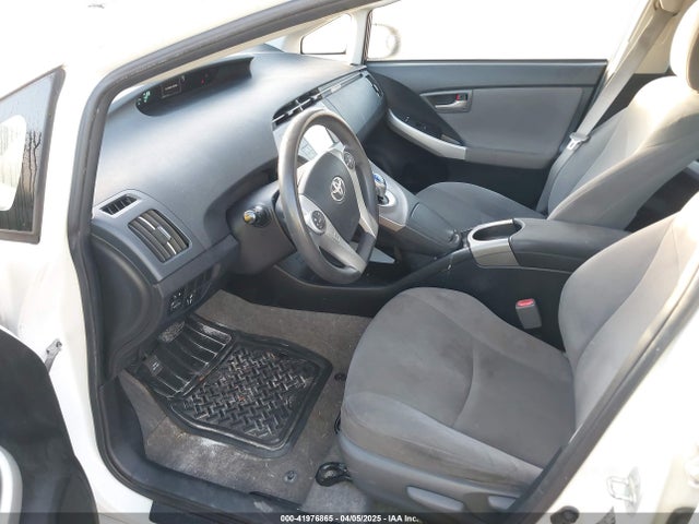 Toyota Prius Two 2014 JTDKN3DU1E1798521 Image 5