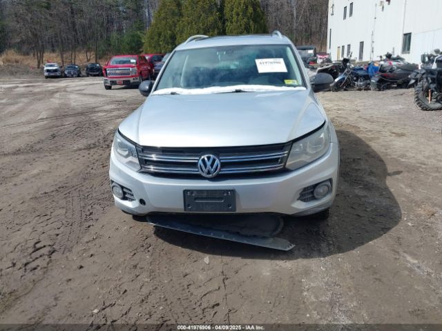 WVGUV7AX4HK017127 Volkswagen Tiguan 2.0t Sport
