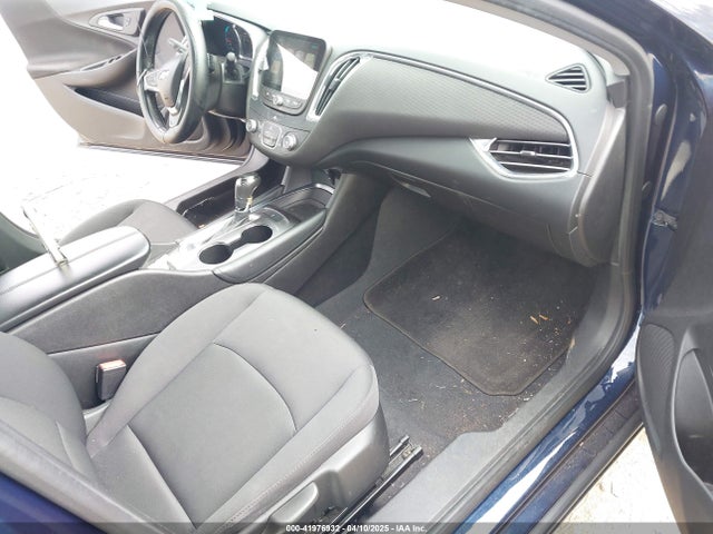 1G1ZE5ST3HF277806 Chevrolet MALIBU 1LT