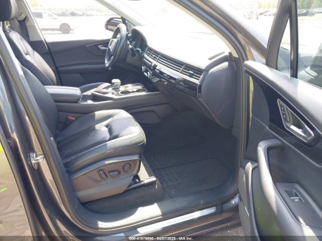 WA1LAAF70KD020498 Audi Q7 55 Premium/55 Se Premium