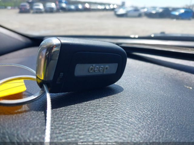 ZACCJBBB8JPG82416 Jeep Renegade Latitude 4x4
