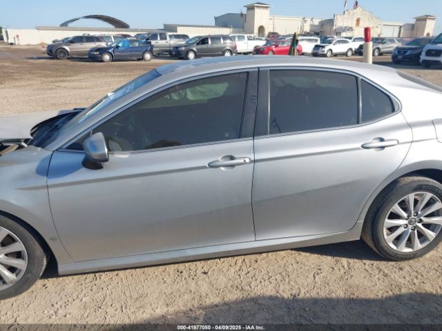 JTNB11HKXJ3017594 Toyota CAMRY LE