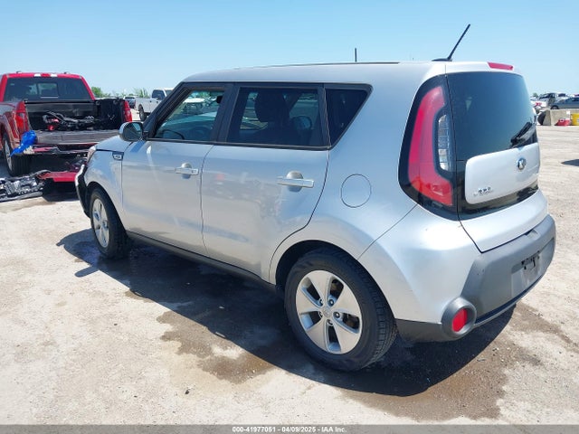KNDJN2A27G7844393 KIA Soul