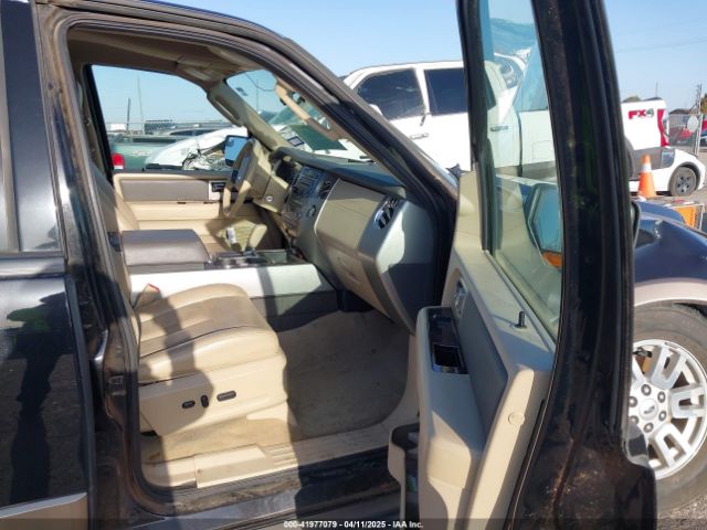 1FMJU1J58EEF21353 Ford Expedition Xlt