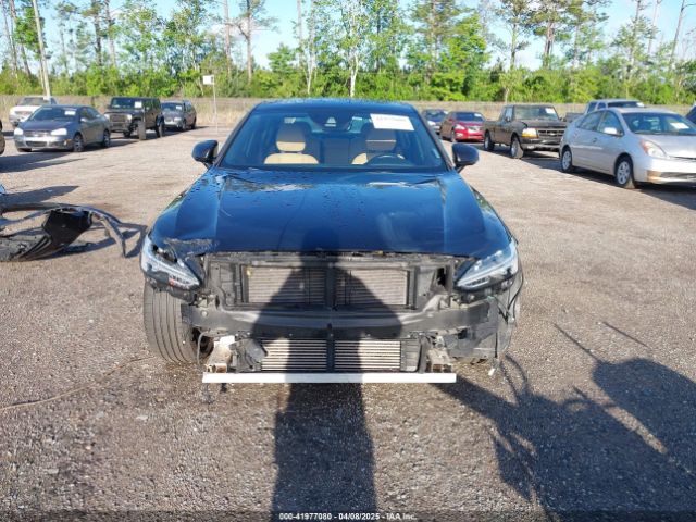 LVY982AK2JP023132 Volvo S90 T5 Momentum