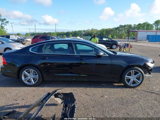 LVY982AK2JP023132 Volvo S90 T5 Momentum