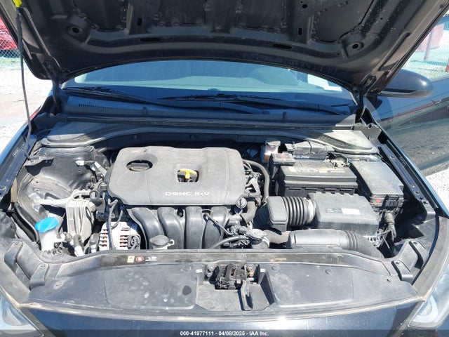 Hyundai ELANTRA SE 2018 5NPD74LF0JH401301 Image 10