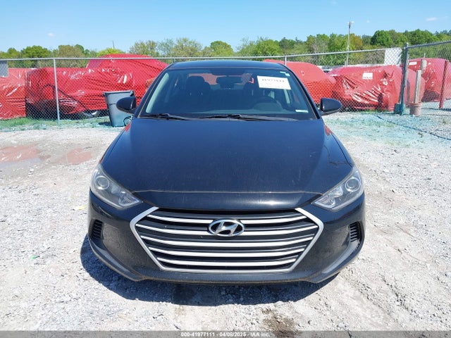 Hyundai ELANTRA SE 2018 5NPD74LF0JH401301 Image 12