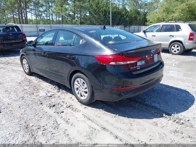 Hyundai ELANTRA SE 2018 5NPD74LF0JH401301 Image 3