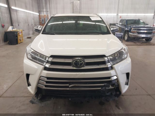 5TDDZRFH3JS907770 Toyota Highlander Limited