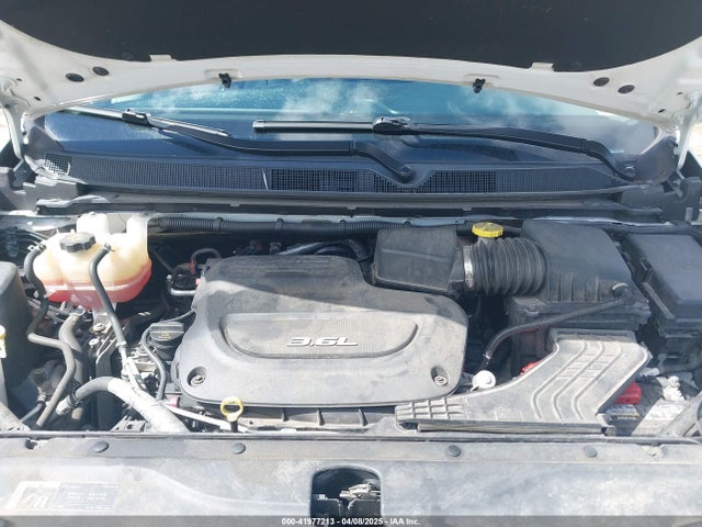 2C4RC1BG2JR103975 Chrysler Pacifica Touring L