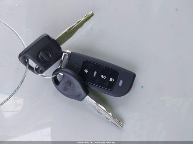 3N1CN7AP5KL827228 Nissan Versa 1.6 S