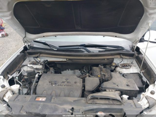 2016 MITSUBISHI OUTLANDER JA4AZ3A31GZ000710 Photo 9