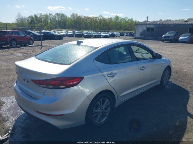 5NPD84LF1JH235707 Hyundai ELANTRA SEL