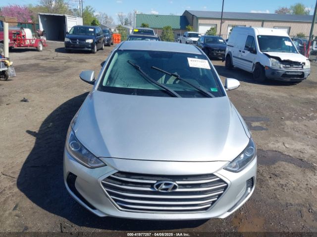 5NPD84LF1JH235707 Hyundai ELANTRA SEL