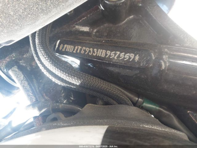 2017 HARLEY-DAVIDSON FXSE 1HD1TG933HB957559 Photo 9